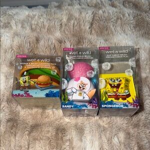 wet n wild SpongeBob Collection Kabuki Brush and Brush Cleaning pads